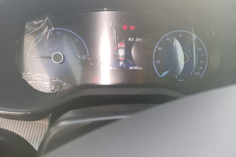 Used Hongqi E-QM5 2022 431 km Charge & Enjoy Edition Odometer Close Up