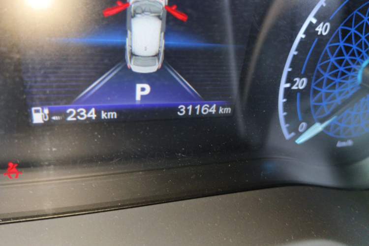 Used Hongqi E-QM5 2022 431 km Charge & Enjoy Edition Odometer Close Up