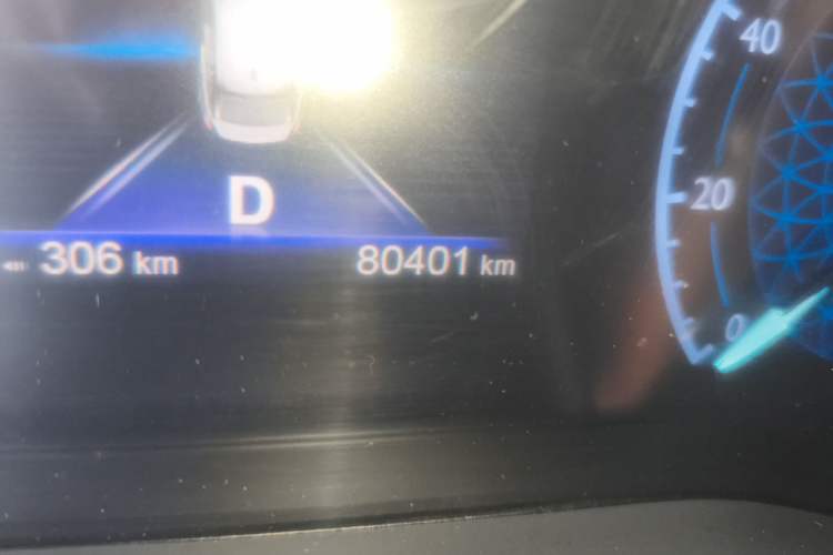Used Hongqi E-QM5 2022 431 km Charge & Enjoy Edition Odometer Close Up
