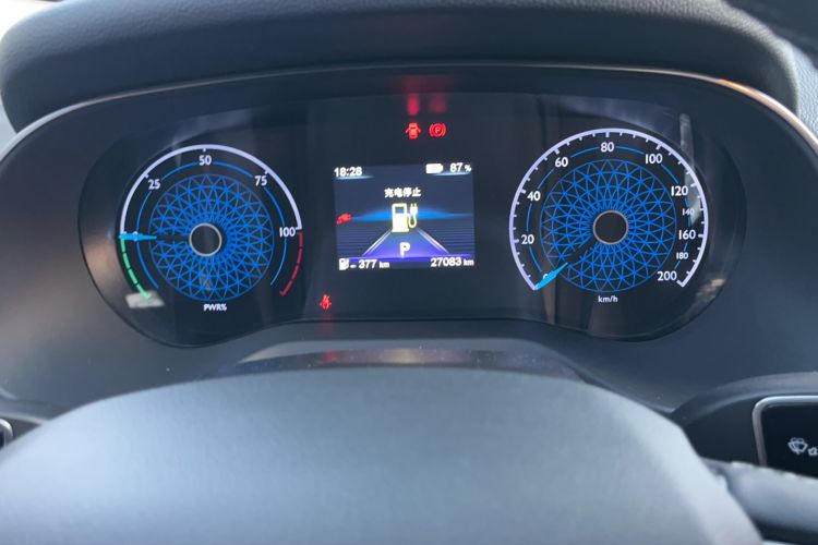 Used Hongqi E-QM5 2022 431 km Charge & Enjoy Edition Odometer Close Up