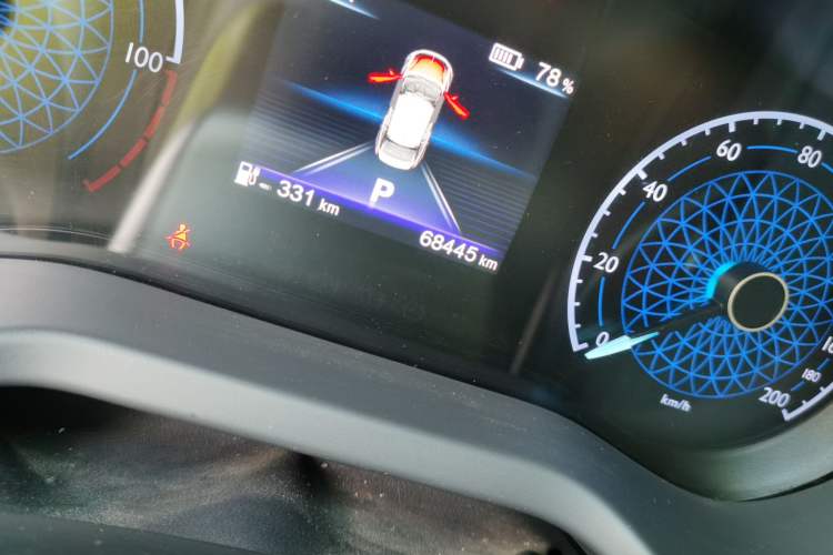 Used Hongqi E-QM5 2022 431 km Charge & Enjoy Edition Odometer Close Up