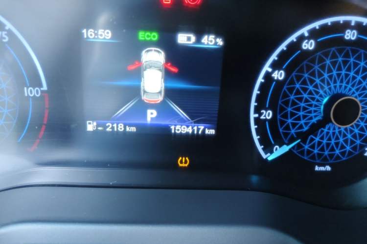 Used Hongqi E-QM5 2022 431 km Charge & Enjoy Edition Odometer Close Up