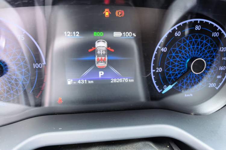 Used Hongqi E-QM5 2022 431 km Charge & Enjoy Edition Odometer Close Up