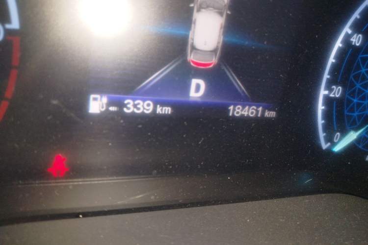 Used Hongqi E-QM5 2022 431 km Charge & Enjoy Edition Odometer Close Up
