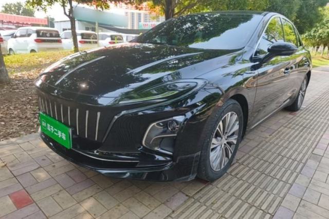 Used Hongqi E-QM5 2022 431 km Charge & Enjoy Edition