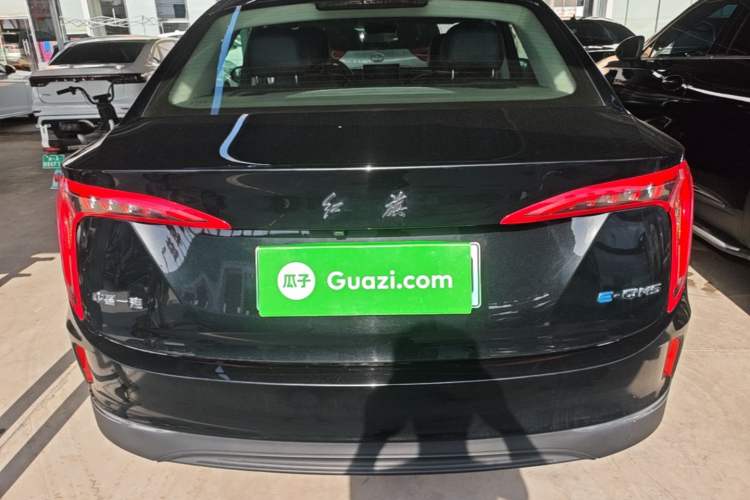 Used Hongqi E-QM5 2022 431 km Charge & Enjoy Edition Rear