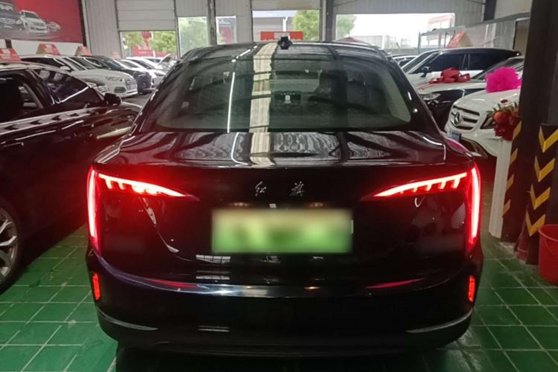 Used Hongqi E-QM5 2022 431 km Charge & Enjoy Edition Rear