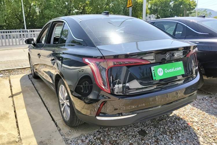 Used Hongqi E-QM5 2022 431 km Charge & Enjoy Edition Rear Left 45 Deg
