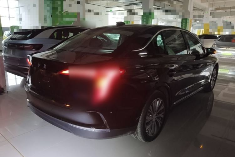 Used Hongqi E-QM5 2022 431 km Charge & Enjoy Edition Rear Right 45 Deg