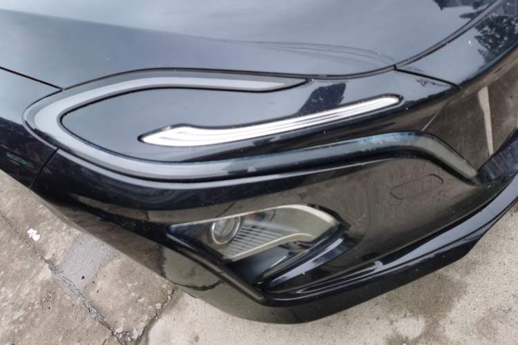 Used Hongqi E-QM5 2022 431 km Charge & Enjoy Edition Right Front Headlight