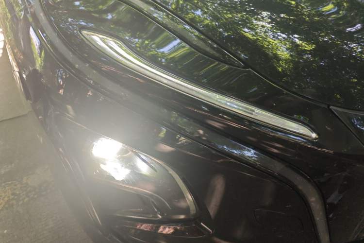 Used Hongqi E-QM5 2022 431 km Charge & Enjoy Edition Right Front Headlight