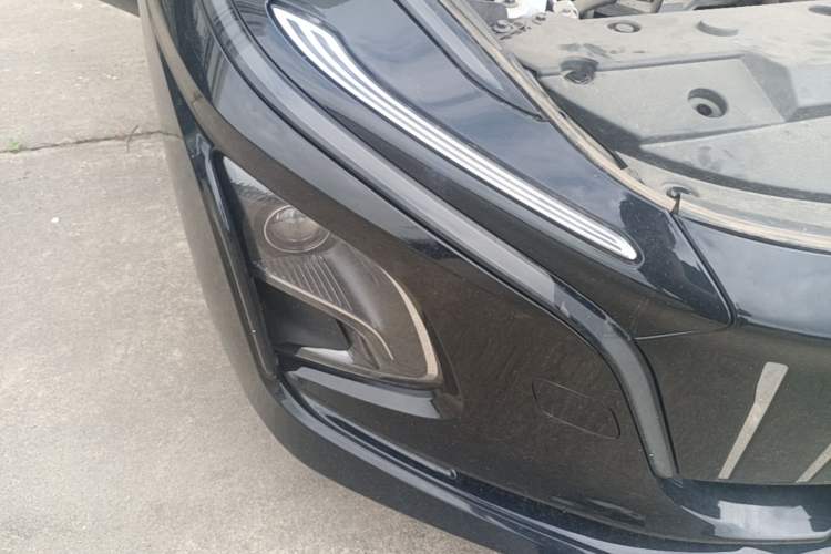Used Hongqi E-QM5 2022 431 km Charge & Enjoy Edition Right Front Headlight