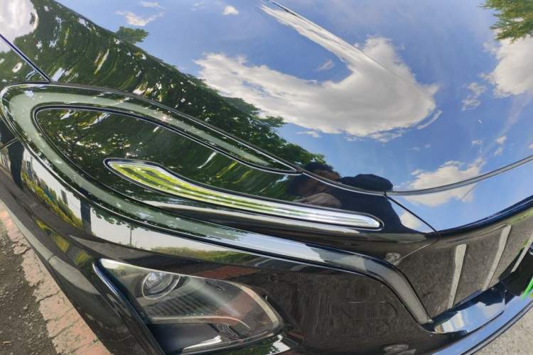 Used Hongqi E-QM5 2022 431 km Charge & Enjoy Edition Right Front Headlight