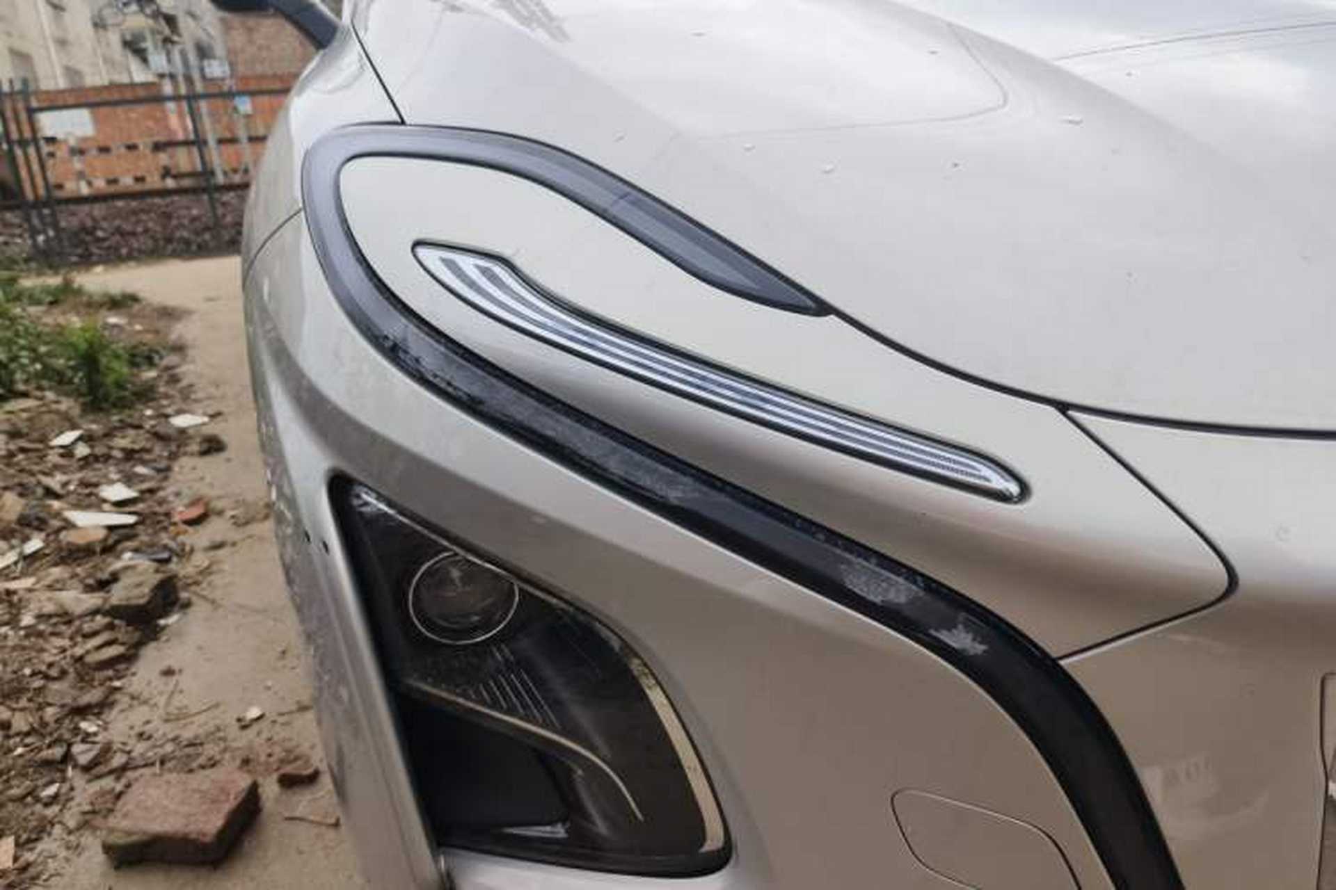 Used Hongqi E-QM5 2022 431 km Charge & Enjoy Edition Right Front Headlight