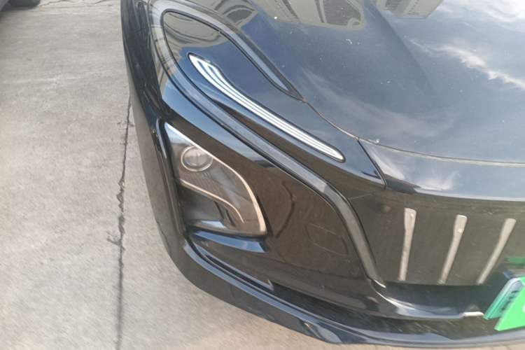 Used Hongqi E-QM5 2022 431 km Charge & Enjoy Edition Right Front Headlight