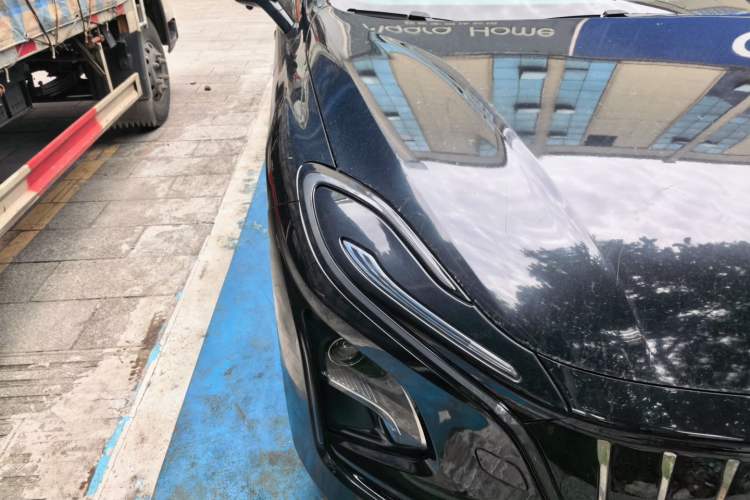 Used Hongqi E-QM5 2022 431 km Charge & Enjoy Edition Right Front Headlight