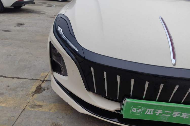 Used Hongqi E-QM5 2022 431 km Charge & Enjoy Edition Right Front Headlight
