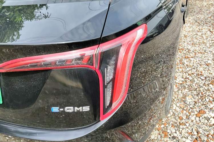 Used Hongqi E-QM5 2022 431 km Charge & Enjoy Edition Right Rear Taillight