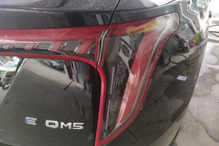 Used Hongqi E-QM5 2022 431 km Charge & Enjoy Edition Right Rear Taillight