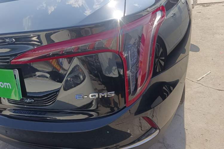 Used Hongqi E-QM5 2022 431 km Charge & Enjoy Edition Right Rear Taillight