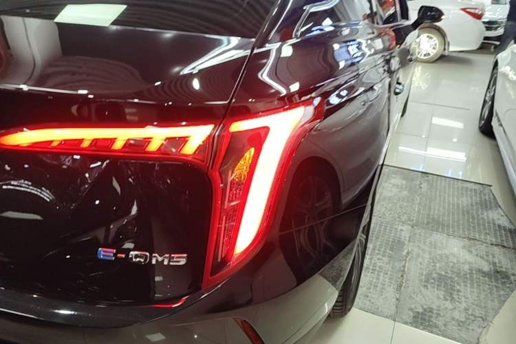 Used Hongqi E-QM5 2022 431 km Charge & Enjoy Edition Right Rear Taillight