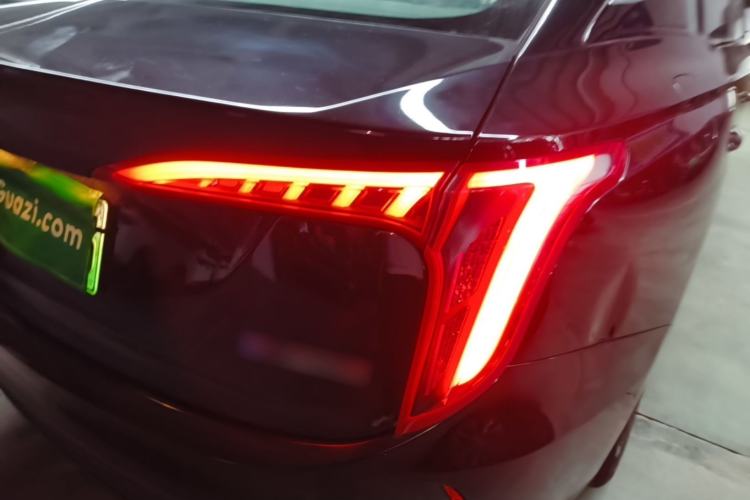 Used Hongqi E-QM5 2022 431 km Charge & Enjoy Edition Right Rear Taillight
