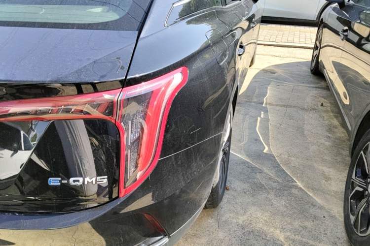 Used Hongqi E-QM5 2022 431 km Charge & Enjoy Edition Right Rear Taillight