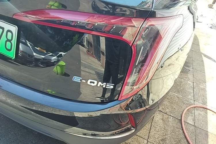 Used Hongqi E-QM5 2022 431 km Charge & Enjoy Edition Right Rear Taillight