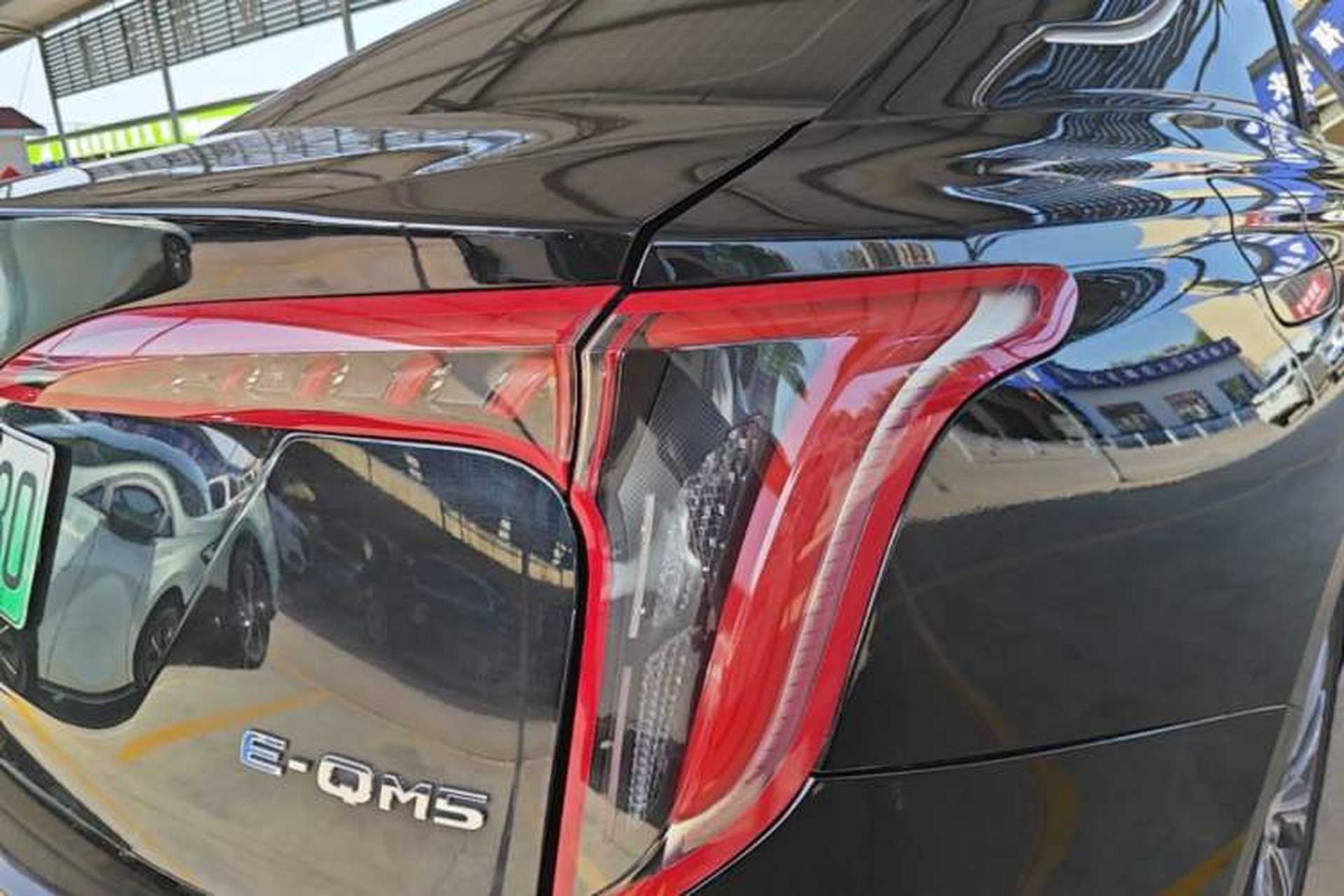 Used Hongqi E-QM5 2022 431 km Charge & Enjoy Edition Right Rear Taillight
