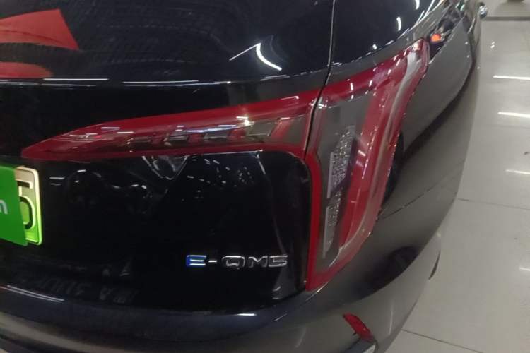 Used Hongqi E-QM5 2022 431 km Charge & Enjoy Edition Right Rear Taillight