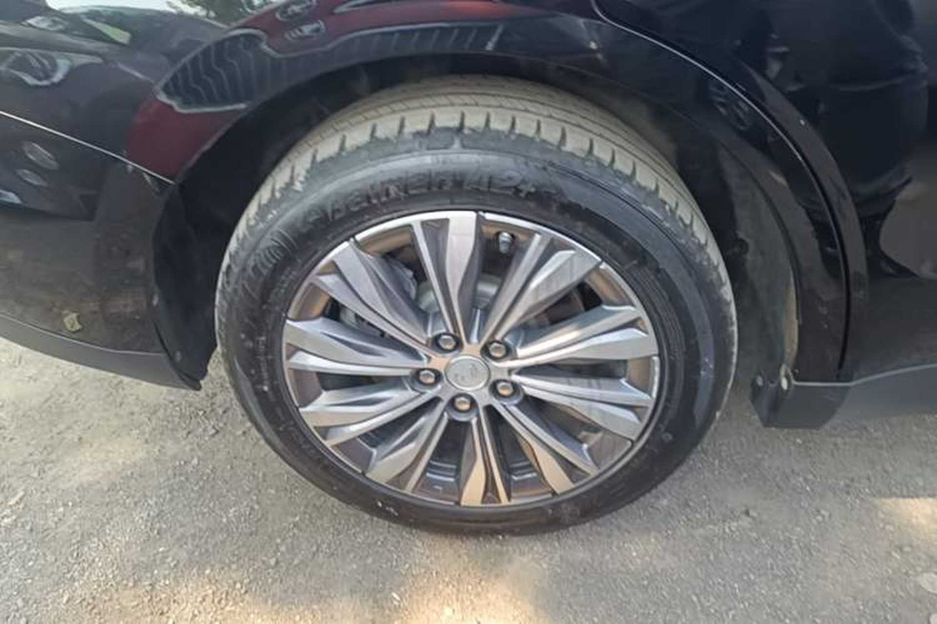 Used Hongqi E-QM5 2022 431 km Charge & Enjoy Edition Right Rear Wheel Hub