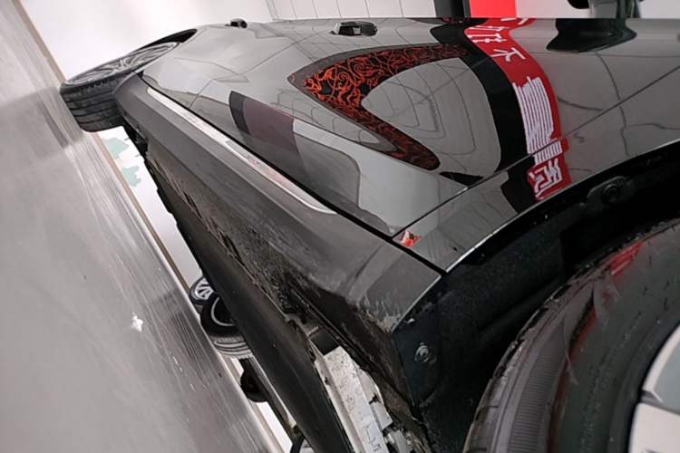 Used Hongqi E-QM5 2022 431 km Charge & Enjoy Edition Right Side Sill