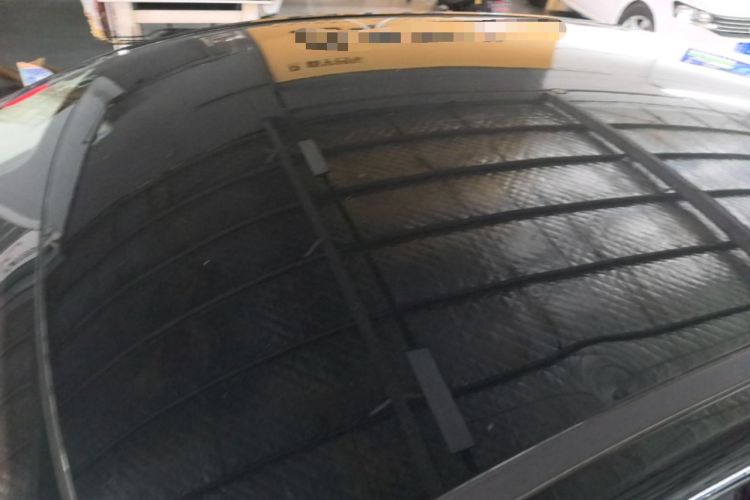 Used Hongqi E-QM5 2022 431 km Charge & Enjoy Edition Roof