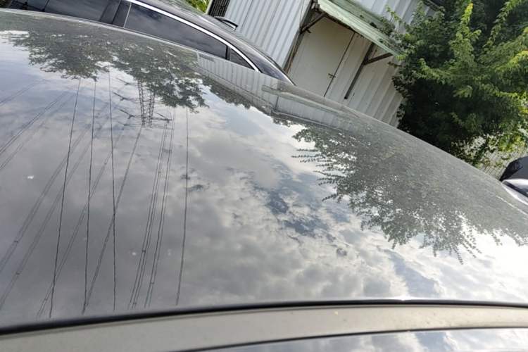 Used Hongqi E-QM5 2022 431 km Charge & Enjoy Edition Roof