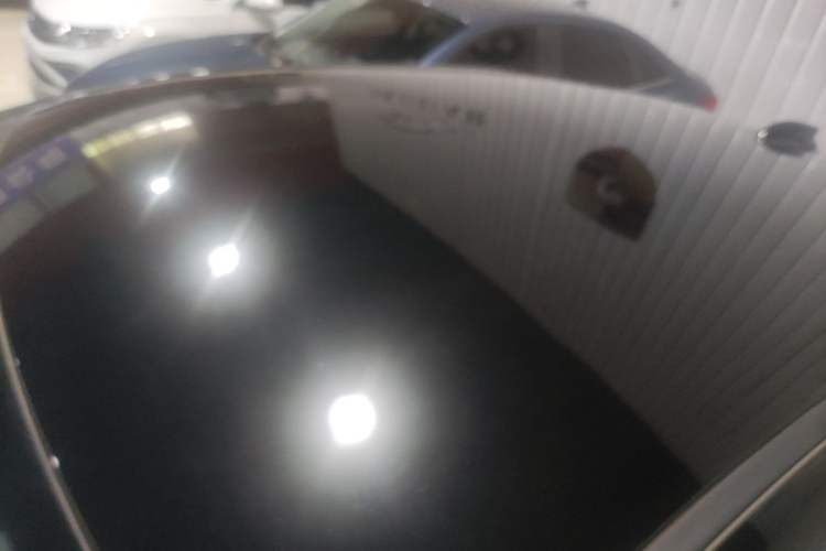 Used Hongqi E-QM5 2022 431 km Charge & Enjoy Edition Roof