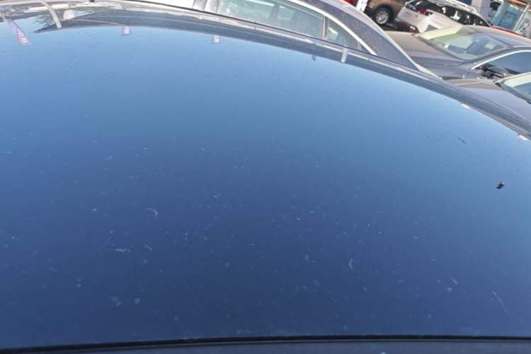 Used Hongqi E-QM5 2022 431 km Charge & Enjoy Edition Roof