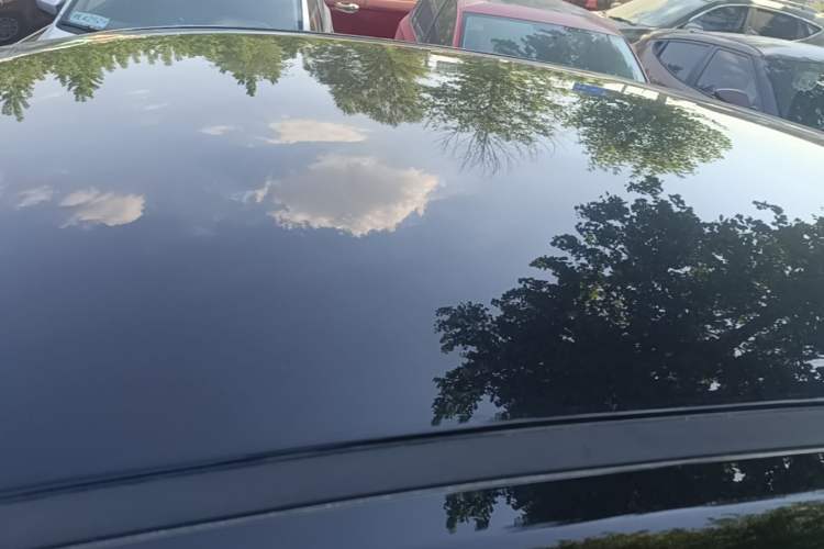 Used Hongqi E-QM5 2022 431 km Charge & Enjoy Edition Roof