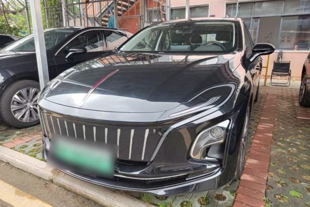 Used Hongqi E-QM5 2022 431 km Charge & Enjoy Edition