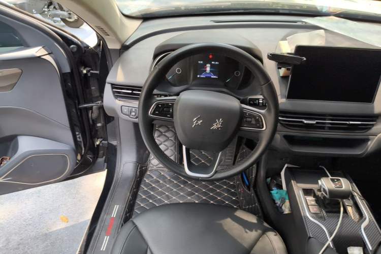 Used Hongqi E-QM5 2022 431 km Charge & Enjoy Edition Steering Wheel
