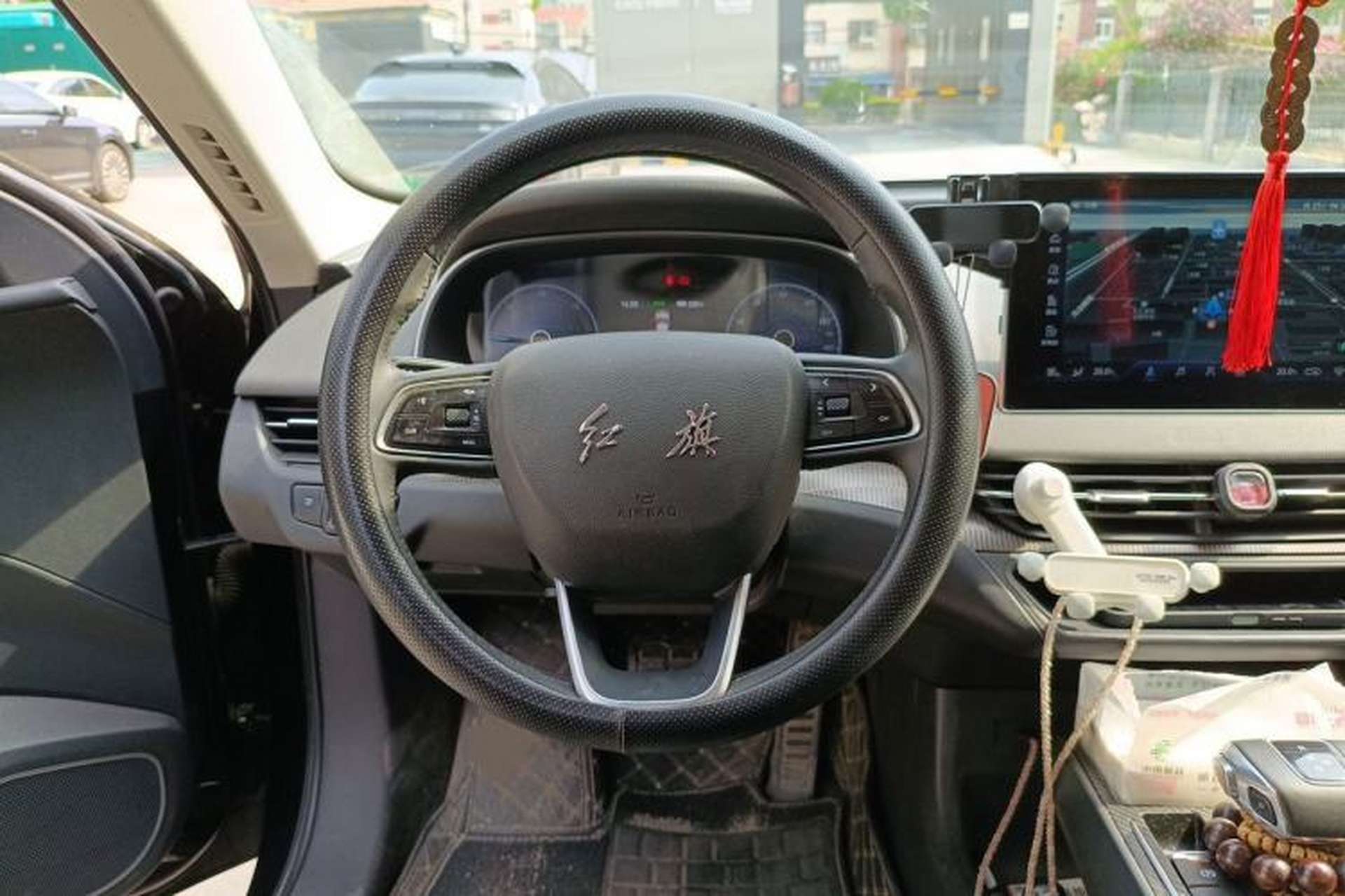 Used Hongqi E-QM5 2022 431 km Charge & Enjoy Edition Steering Wheel