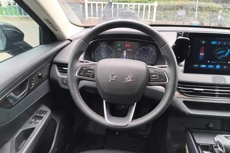 Used Hongqi E-QM5 2022 431 km Charge & Enjoy Edition Steering Wheel