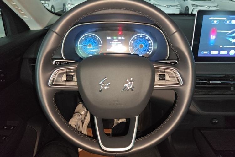 Used Hongqi E-QM5 2022 431 km Charge & Enjoy Edition Steering Wheel