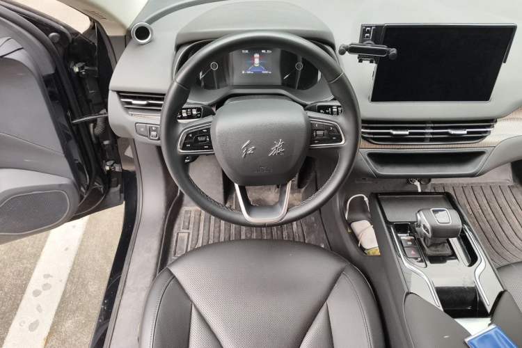 Used Hongqi E-QM5 2022 431 km Charge & Enjoy Edition Steering Wheel