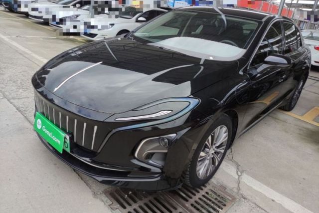 Used Hongqi E-QM5 2022 431 km Charge & Enjoy Edition