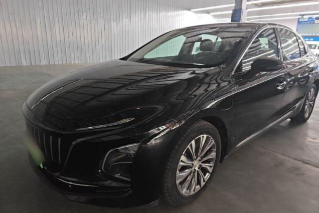 Used Hongqi E-QM5 2022 431 km Charge & Enjoy Edition