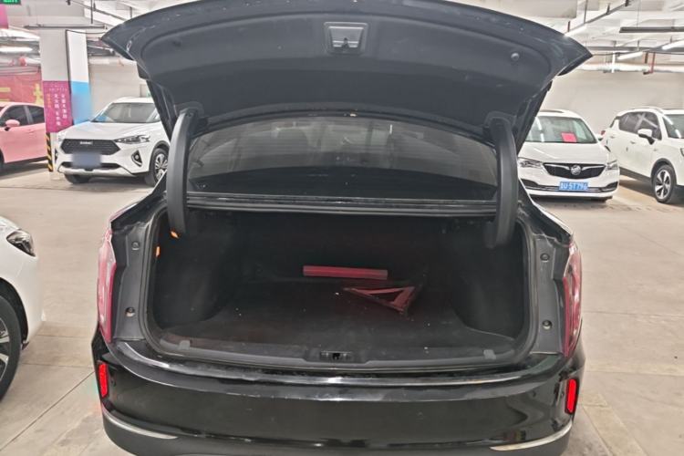 Used Hongqi E-QM5 2022 431 km Charge & Enjoy Edition Trunk