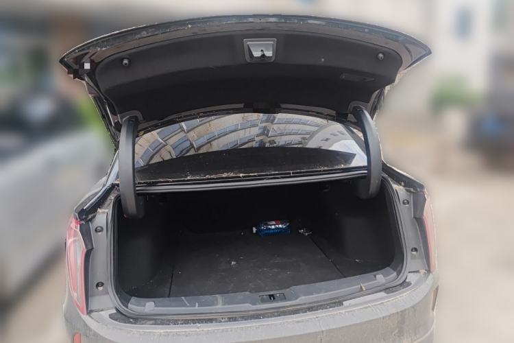 Used Hongqi E-QM5 2022 431 km Charge & Enjoy Edition Trunk