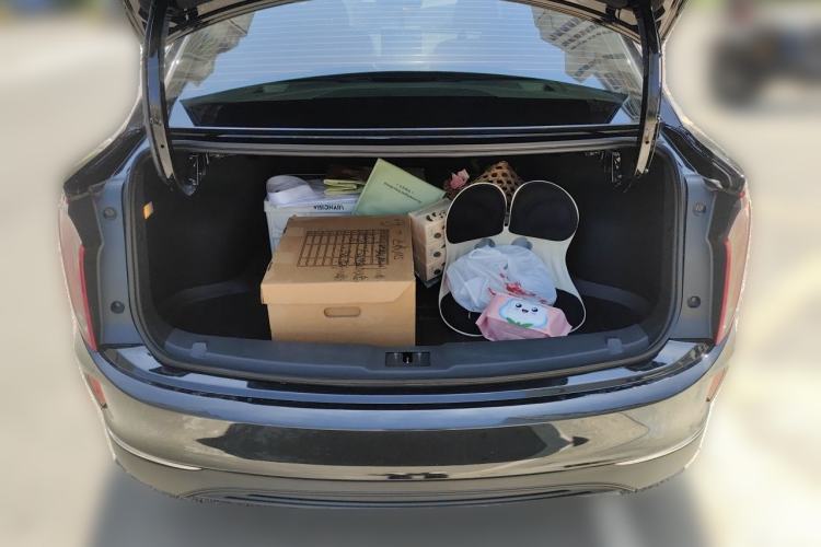 Used Hongqi E-QM5 2022 431 km Charge & Enjoy Edition Trunk