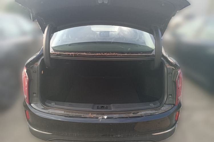 Used Hongqi E-QM5 2022 431 km Charge & Enjoy Edition Trunk