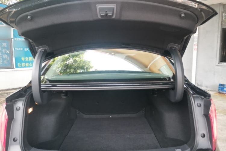 Used Hongqi E-QM5 2022 431 km Charge & Enjoy Edition Trunk